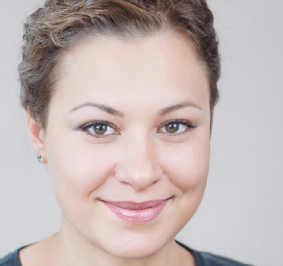 Elena Martínez, Directora Ejecutiva de durexonlithae